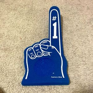 #1 hand. perfect for fans attending baseball, football, hockey, and more!